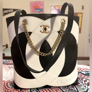 - Used cambon Chanel quilted monogram tote